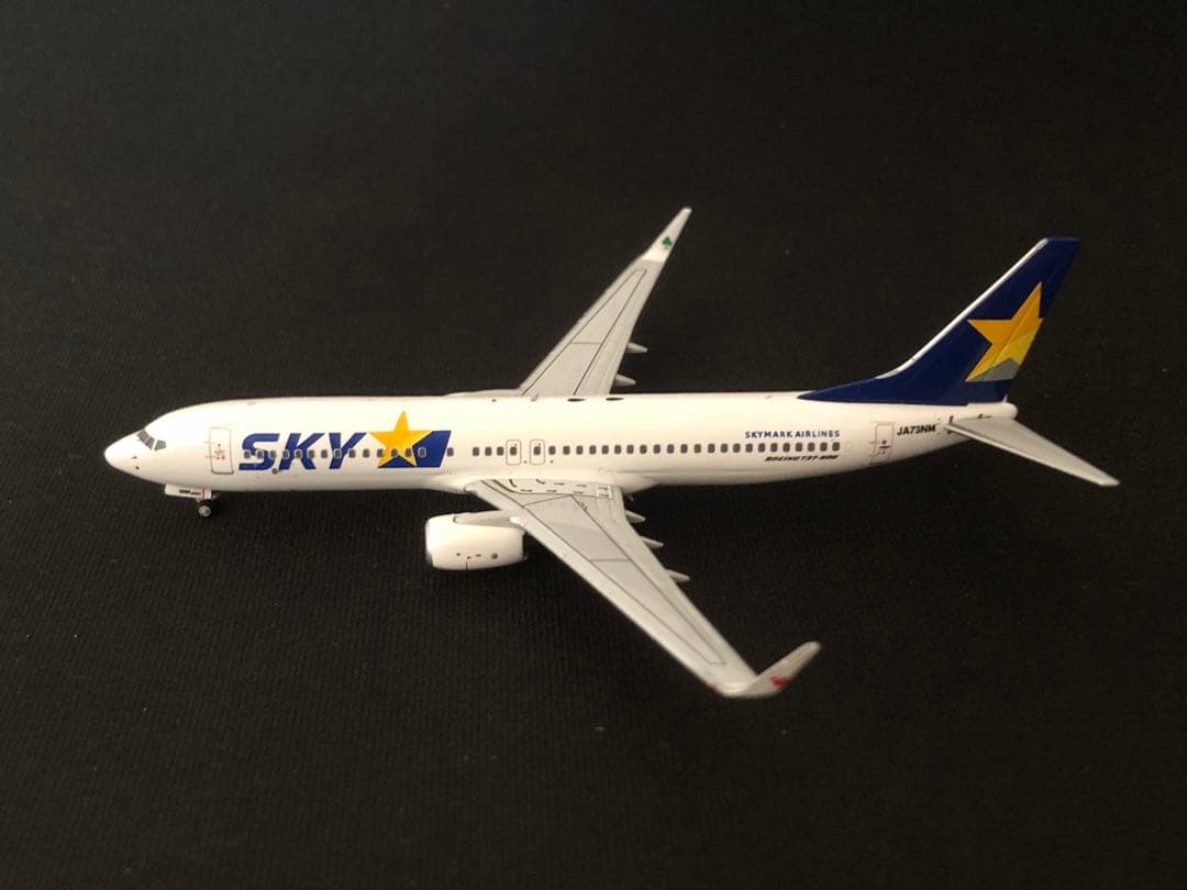 航空機・ヘリコプター SKYMARK B737-800 JA73NM