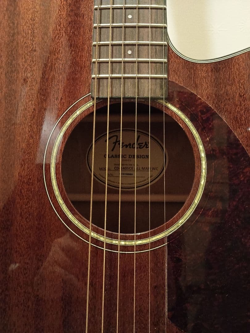 Fender CD-140SCE エレアコギター ハードケース付き