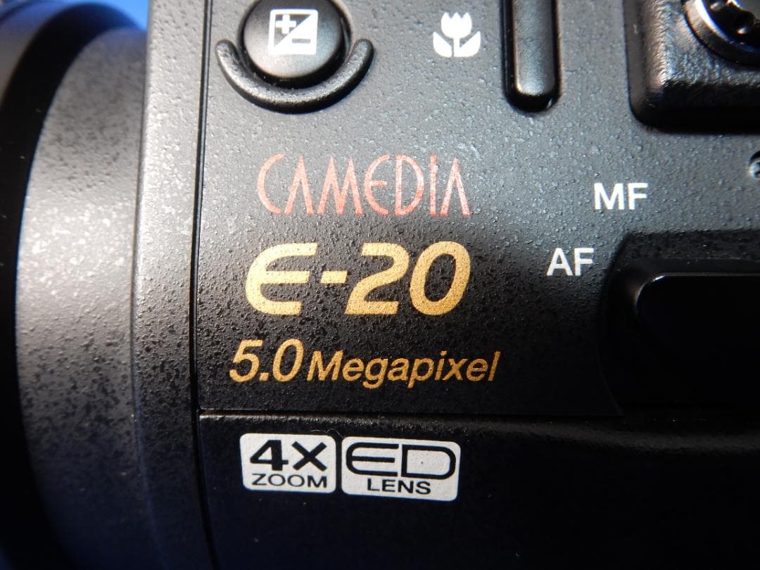 #3046 CAMEDIA E-20 OLYMPUS 希少極上品 ドライBOX付