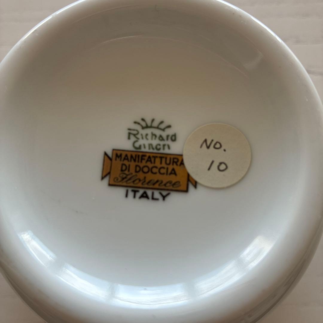 レア、リチャード、ジノリ食器