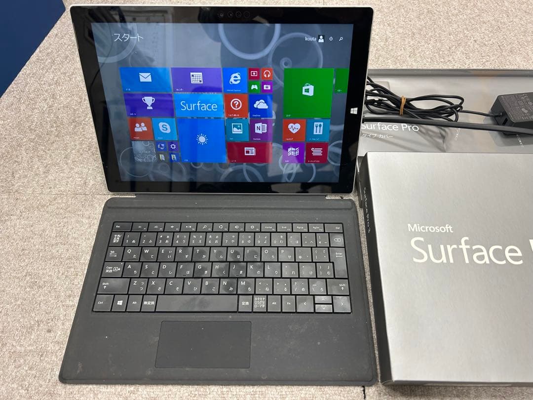 Microsoft Surface Pro 3 保護フィルム付き