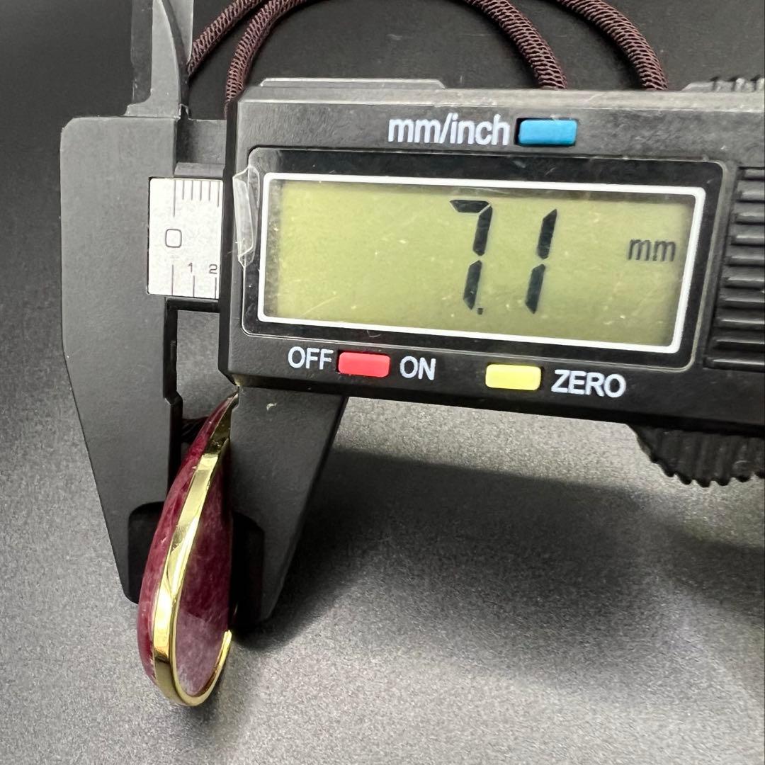 天然無処理大粒ルビーインゾイサイト しずく形ペンダントトップS925 海外鑑定書