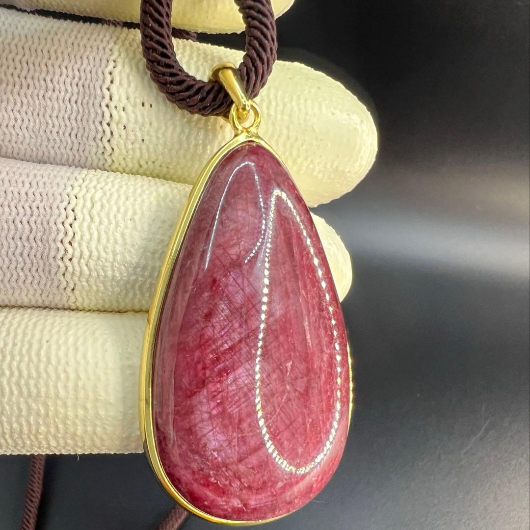 天然無処理大粒ルビーインゾイサイト しずく形ペンダントトップS925 海外鑑定書