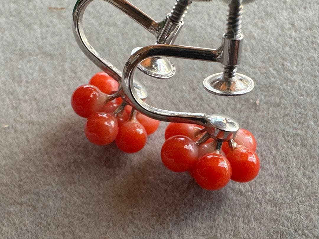 サンゴ　赤珊瑚　イヤリング　ピアス　アクセサリー　ヴィンテージ