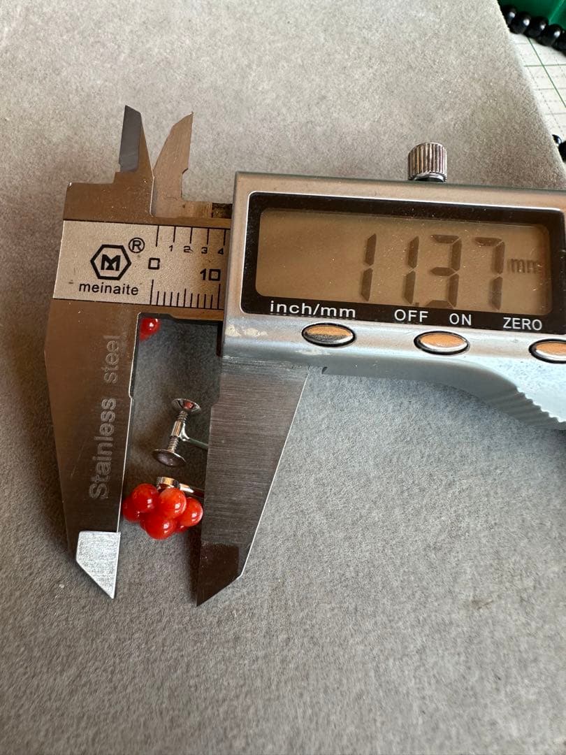 サンゴ　赤珊瑚　イヤリング　ピアス　アクセサリー　ヴィンテージ