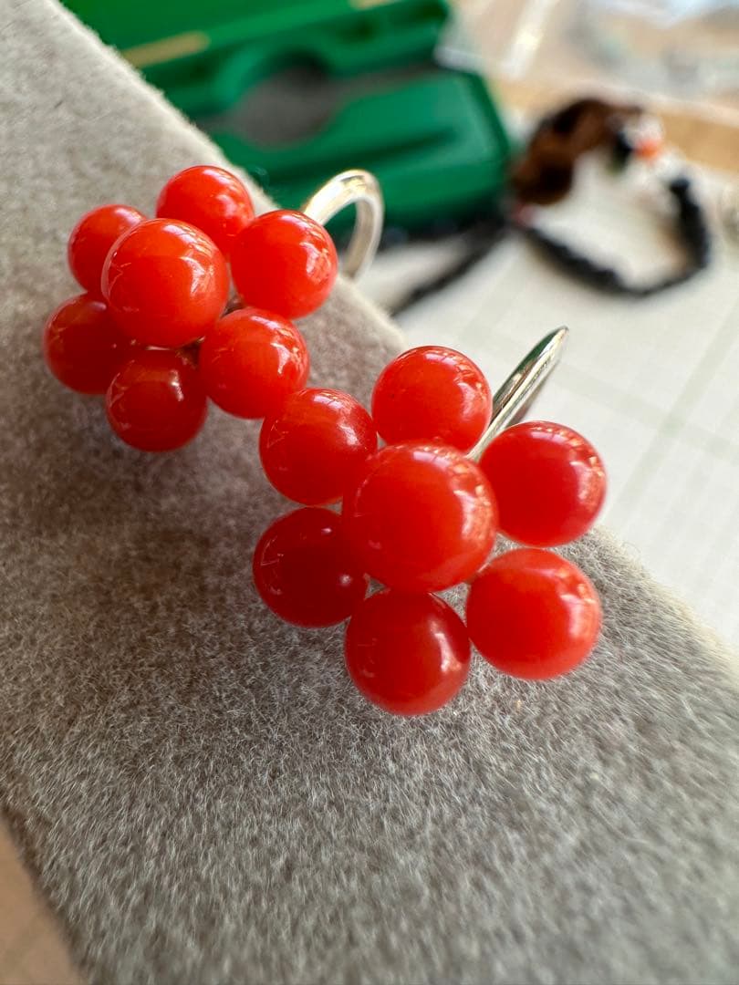 サンゴ　赤珊瑚　イヤリング　ピアス　アクセサリー　ヴィンテージ