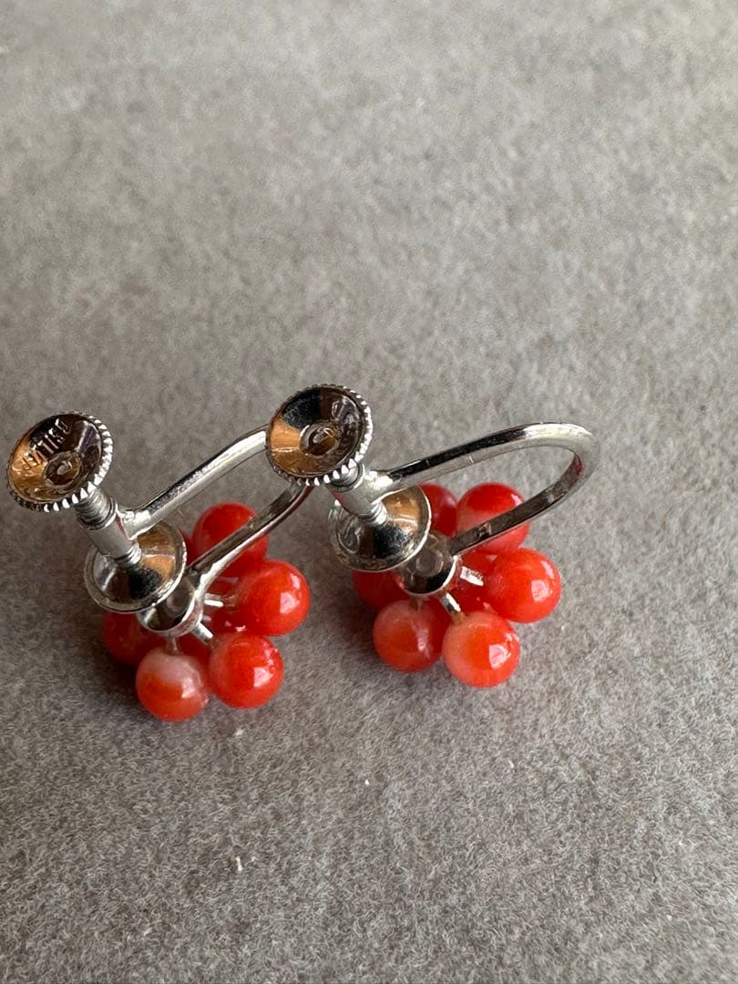 サンゴ　赤珊瑚　イヤリング　ピアス　アクセサリー　ヴィンテージ