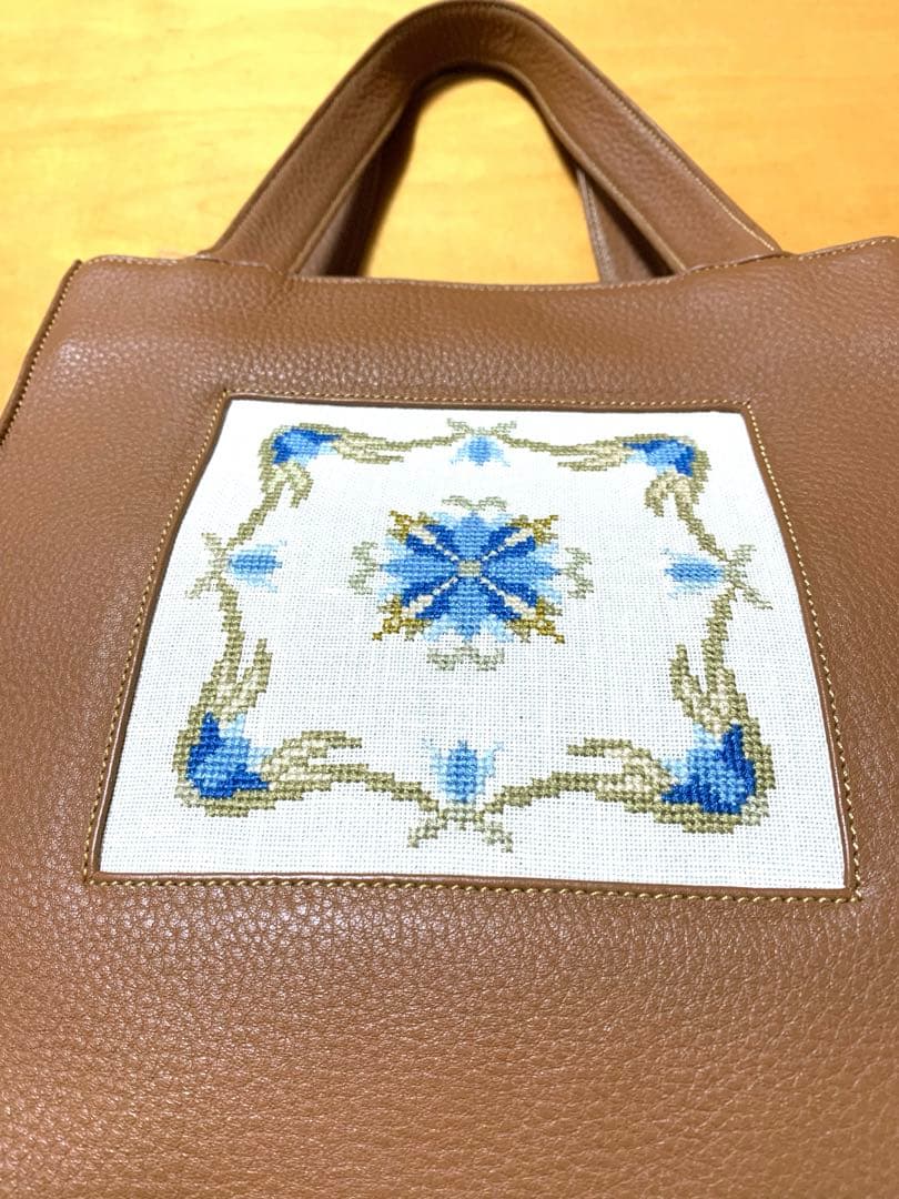 未使用　デンマーク刺繍　本革トートバッグ