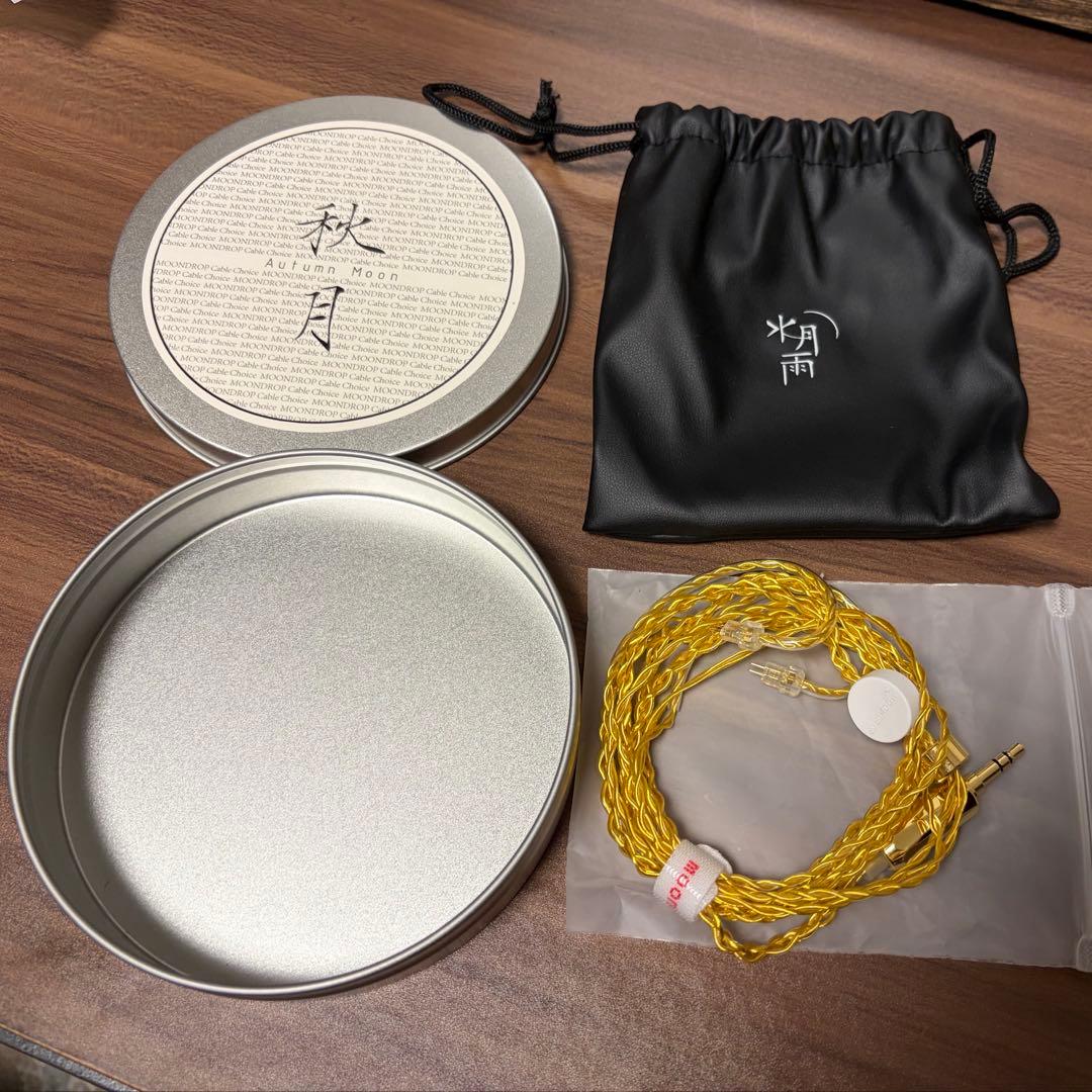 水月雨(MOONDROP) AutumnMoon-秋月 3.5mm 2pin