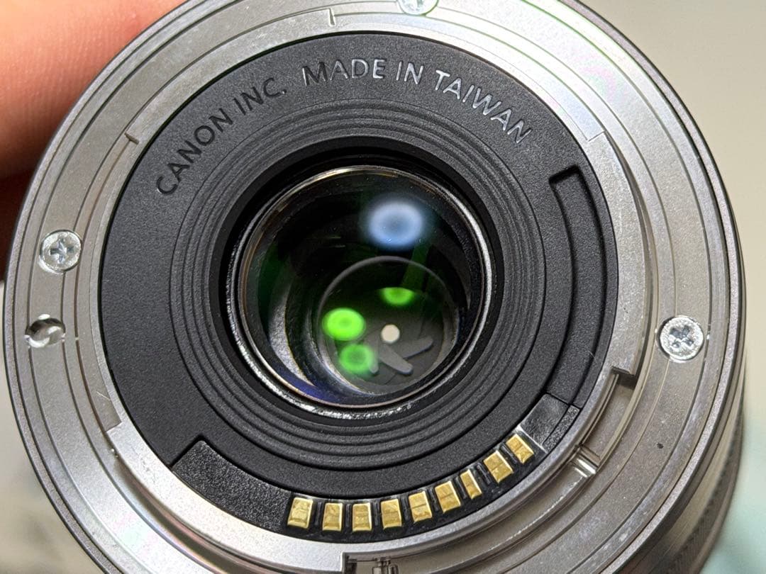 Canon EOS M ミラーレスカメラ 18-55mmレンズ付き