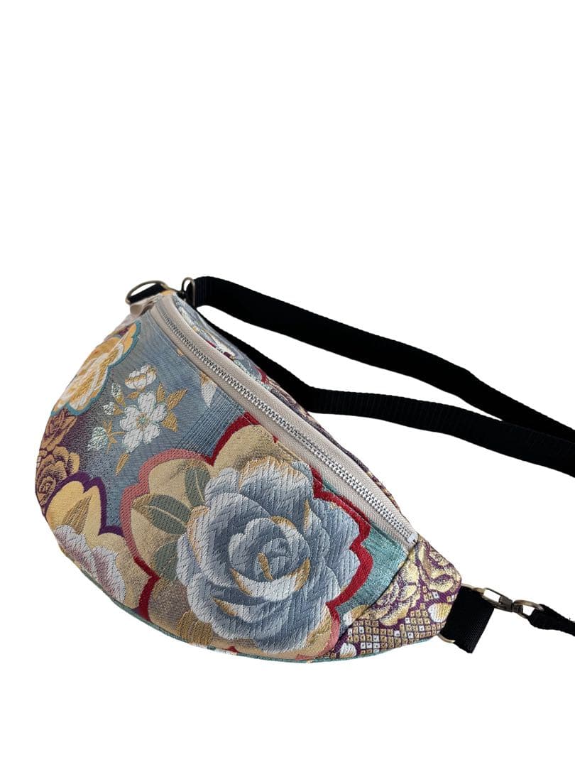 帯リメイクバッグ　大輪の薔薇と幻想的なグラデーションのボディバッグ