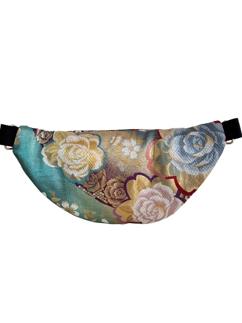 帯リメイクバッグ　大輪の薔薇と幻想的なグラデーションのボディバッグ