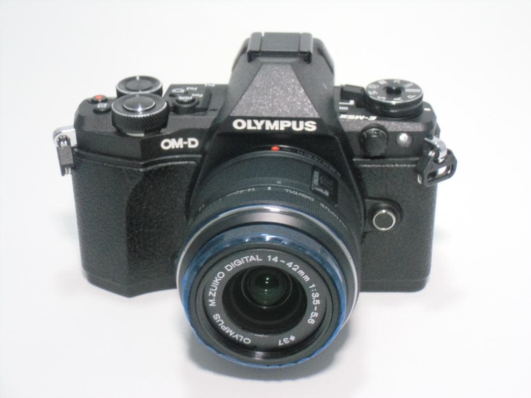 OLYMPUS OM-D E-M5 MarkⅡ　B054