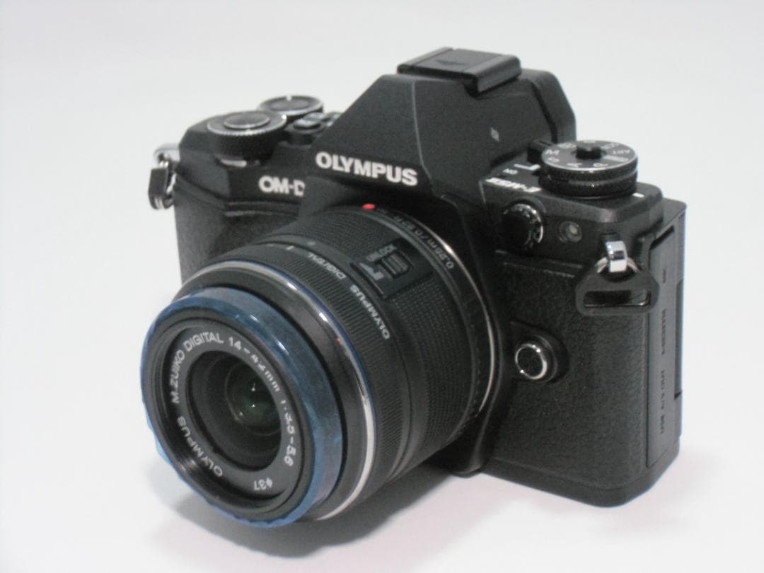 OLYMPUS OM-D E-M5 MarkⅡ　B054