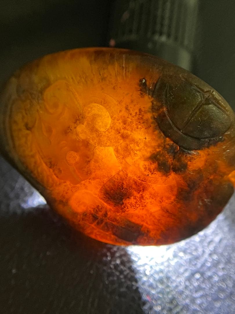 本物！貴重な手彫り和田玉ペンダント★籽料証明書つき