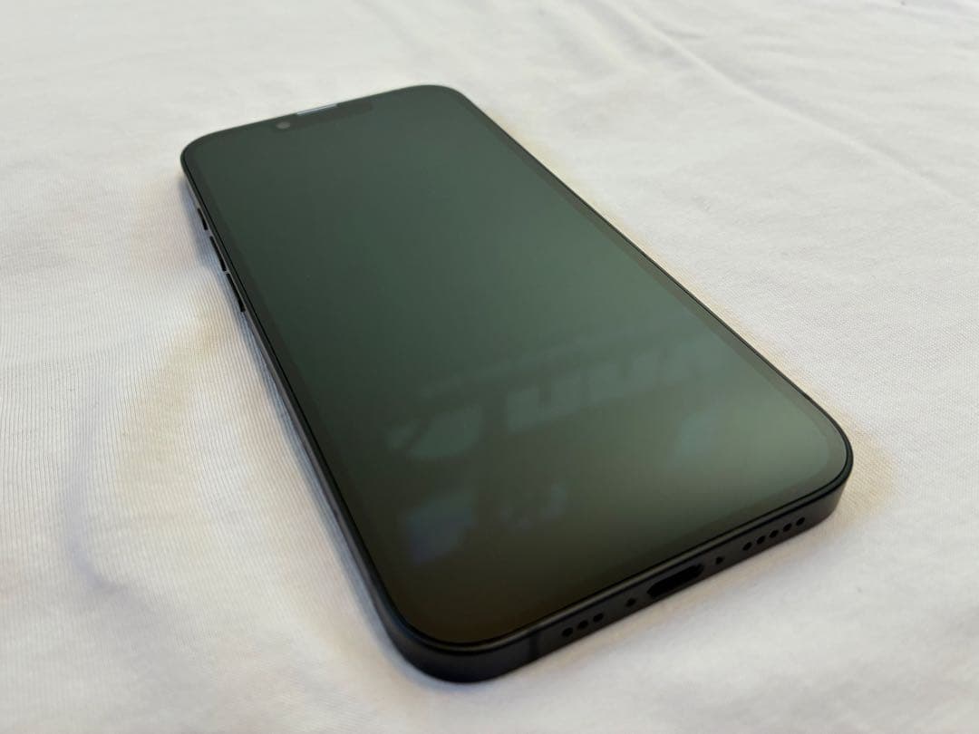 極美品 iPhone 16e 128GB ブラック 付属品完備