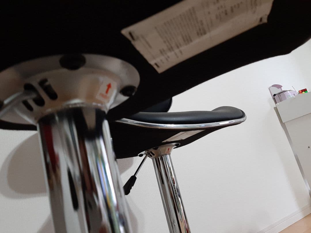 カウンターチェアー