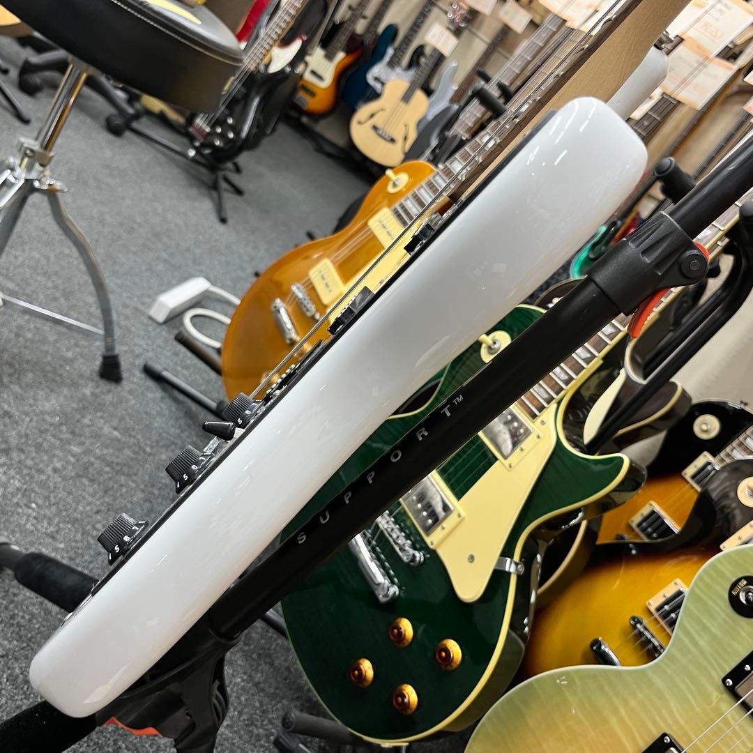 【11856】Squier Affinity Series ストラト 限定色