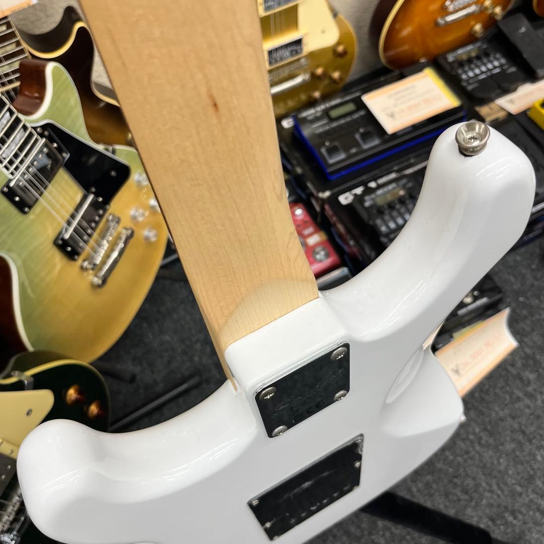 【11856】Squier Affinity Series ストラト 限定色