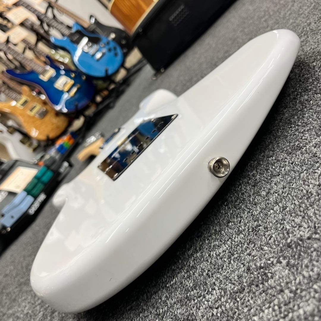 【11856】Squier Affinity Series ストラト 限定色