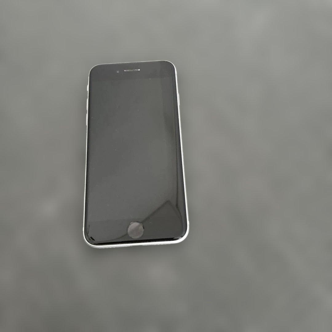 Apple iPhone SE 128GB ホワイト　SIMロックなし