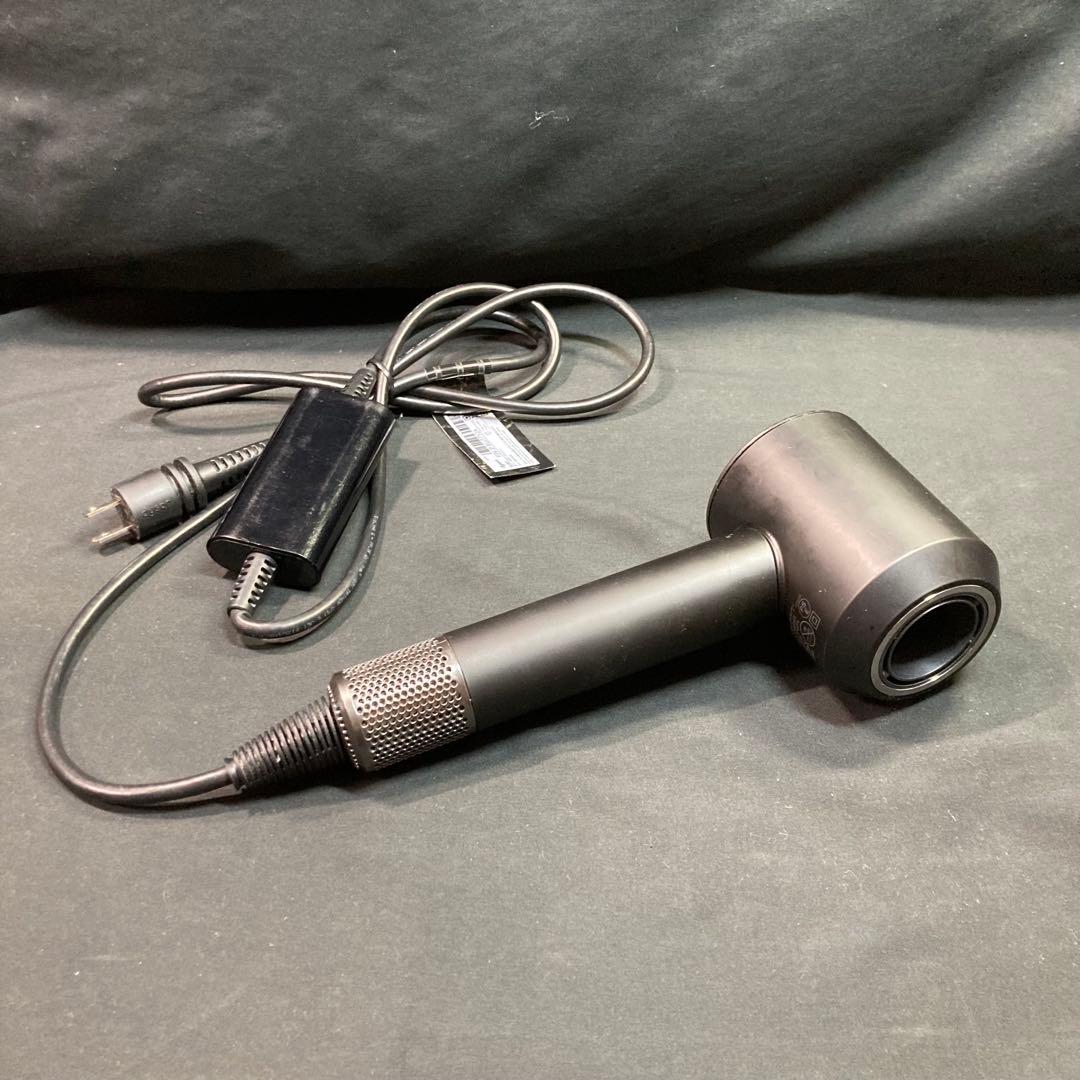 《ダイソン》ヘアドライヤー HD08 動作確認済 フィルターカバー難あり