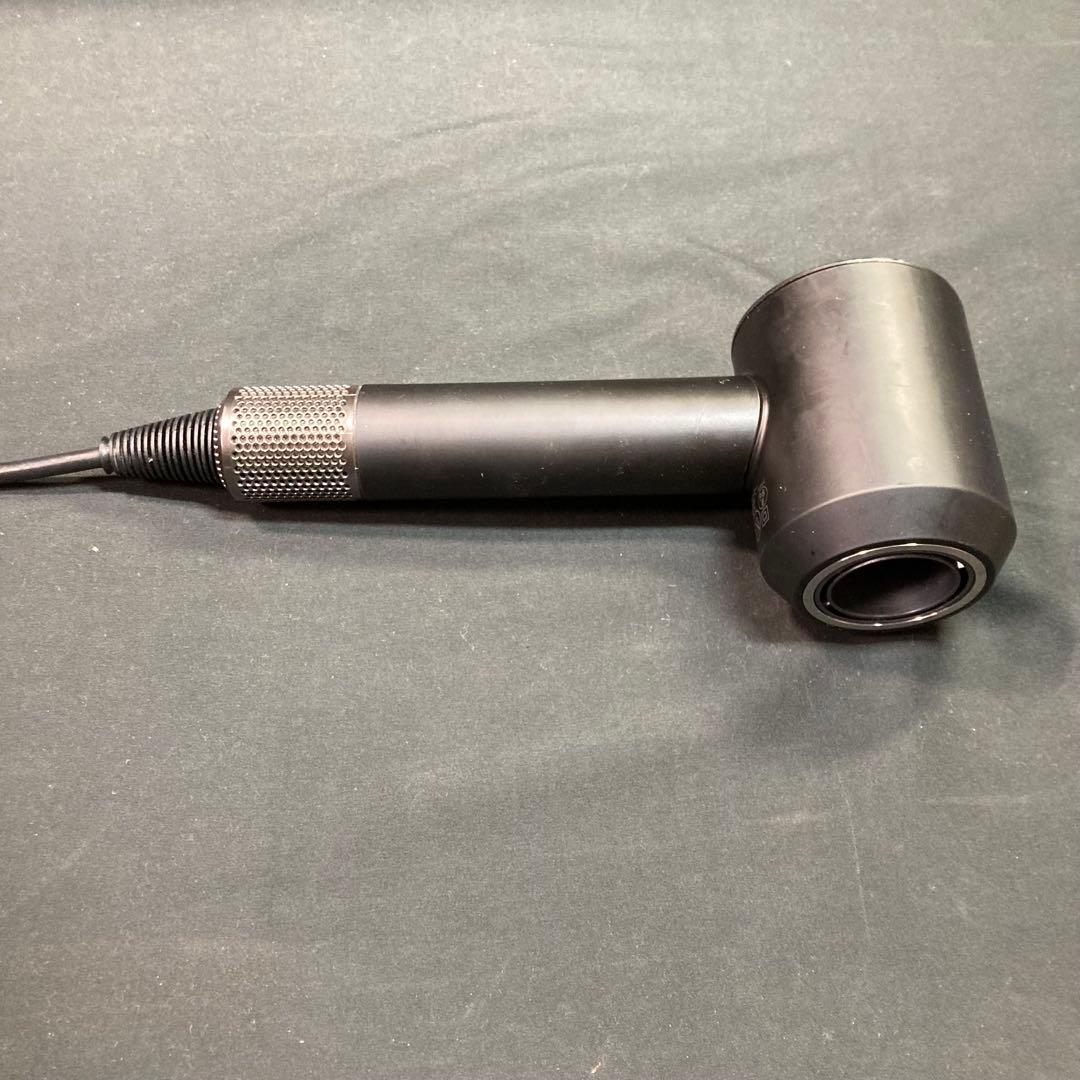 《ダイソン》ヘアドライヤー HD08 動作確認済 フィルターカバー難あり