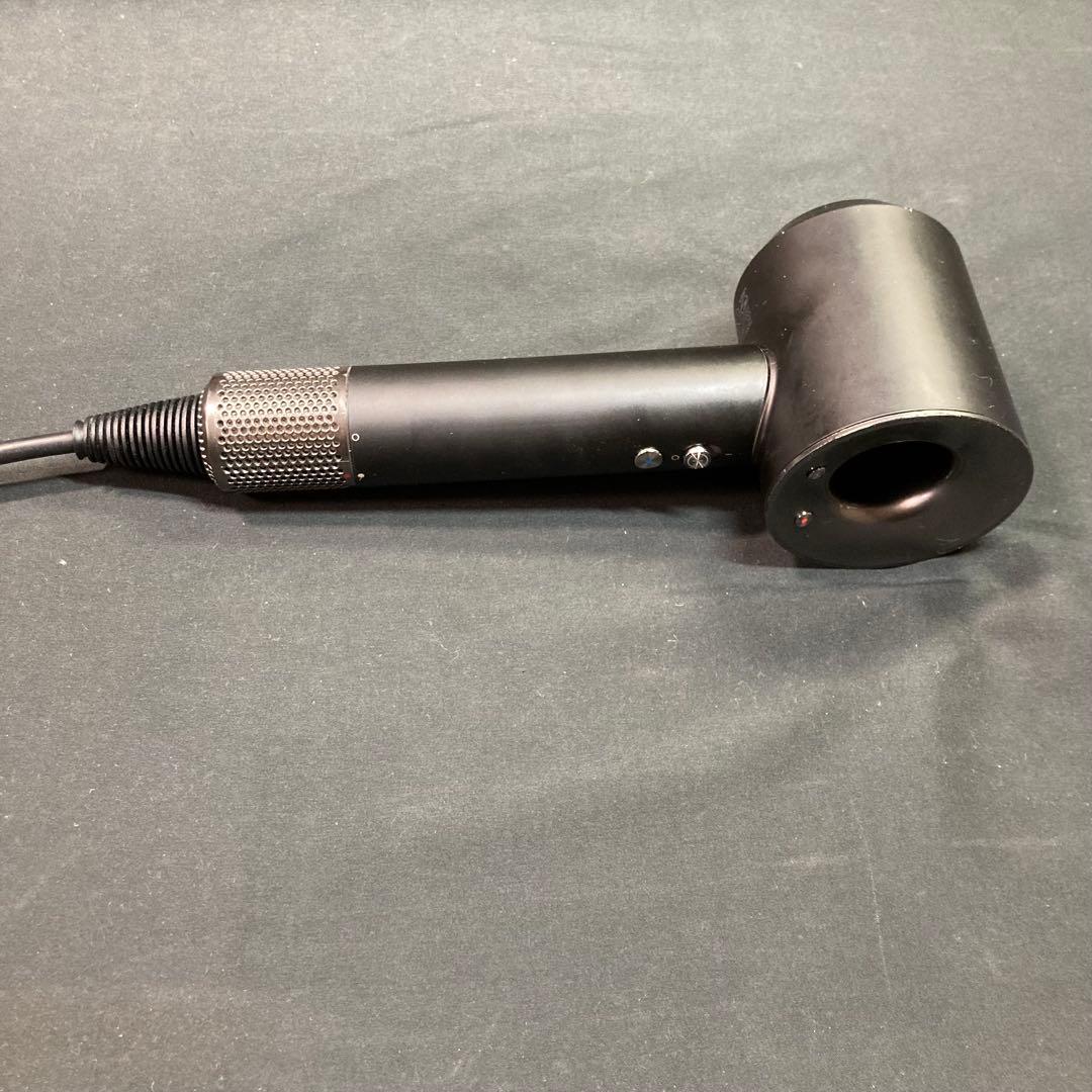 《ダイソン》ヘアドライヤー HD08 動作確認済 フィルターカバー難あり