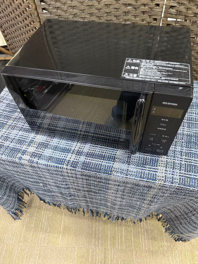 【洗浄消毒作業済】2024年製アイリスオーヤマ　電子レンジ　PMG-T179-B