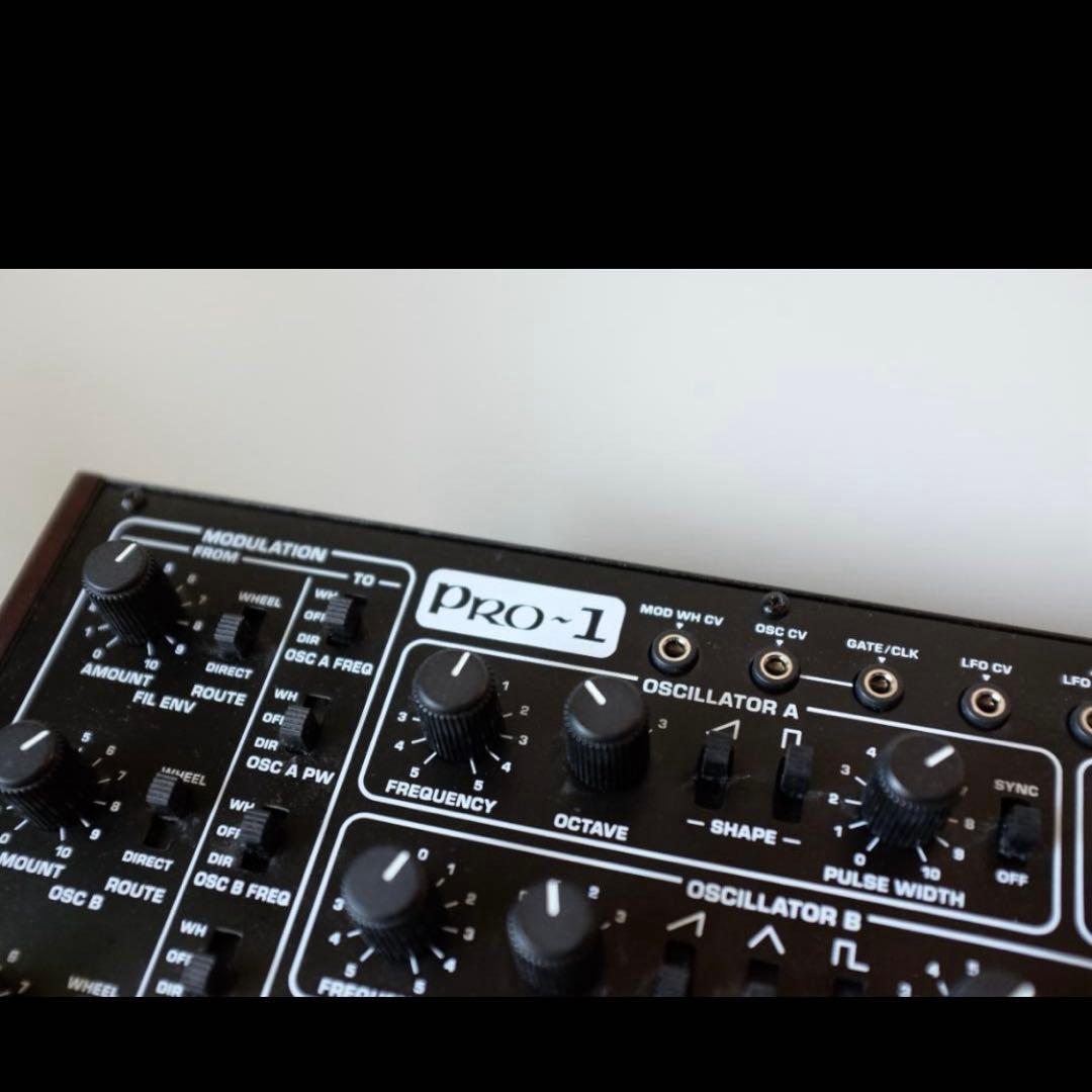 Behringer PRO-1 ベリンガー／Pro-Oneオマージュ