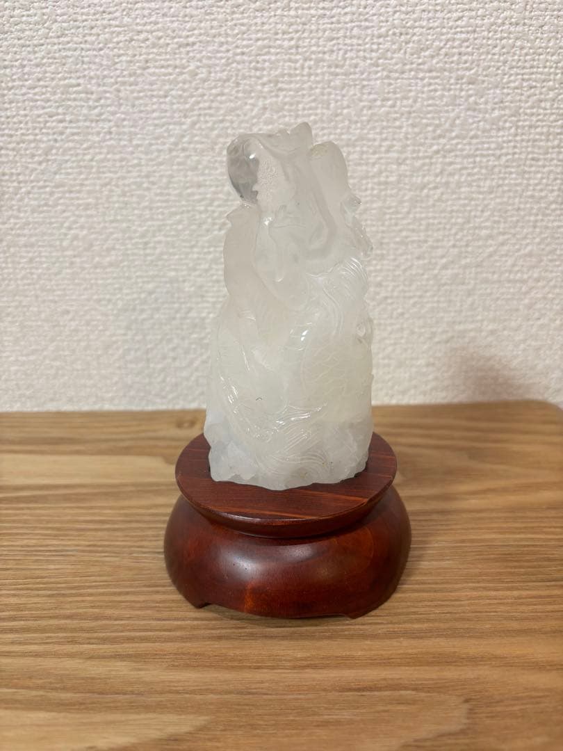 氷彫刻 ドラゴン 龍　置物 木製台座付き