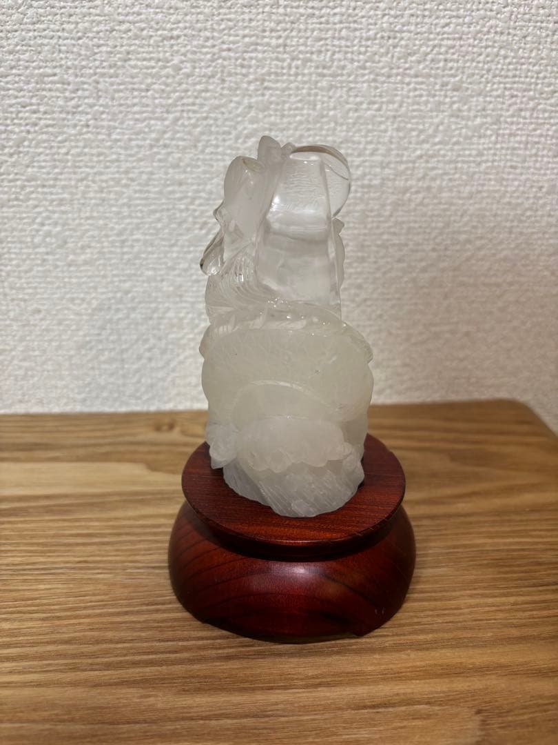 氷彫刻 ドラゴン 龍　置物 木製台座付き