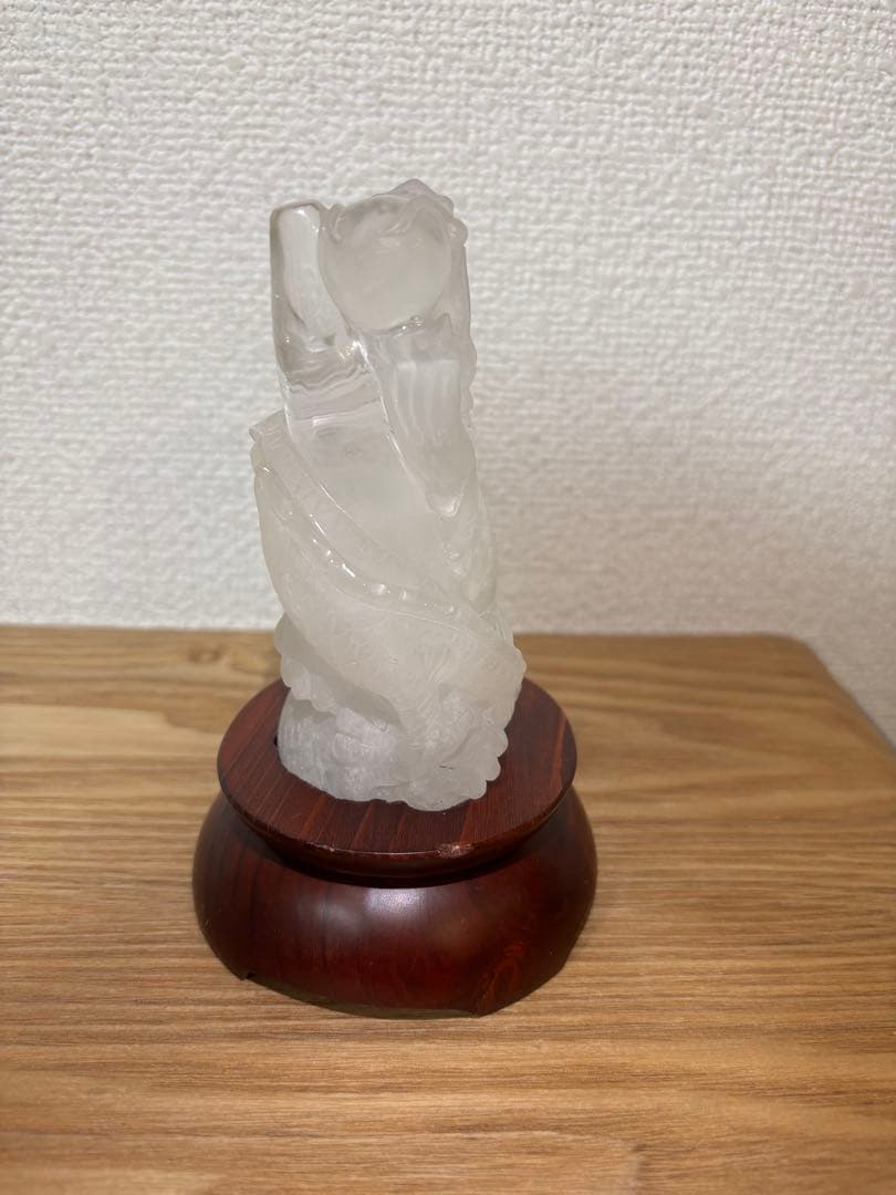 氷彫刻 ドラゴン 龍　置物 木製台座付き