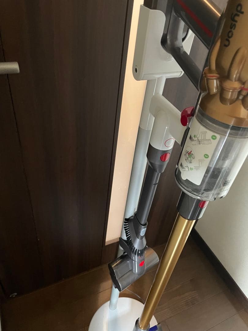 ダイソンsv21 スタンド付き