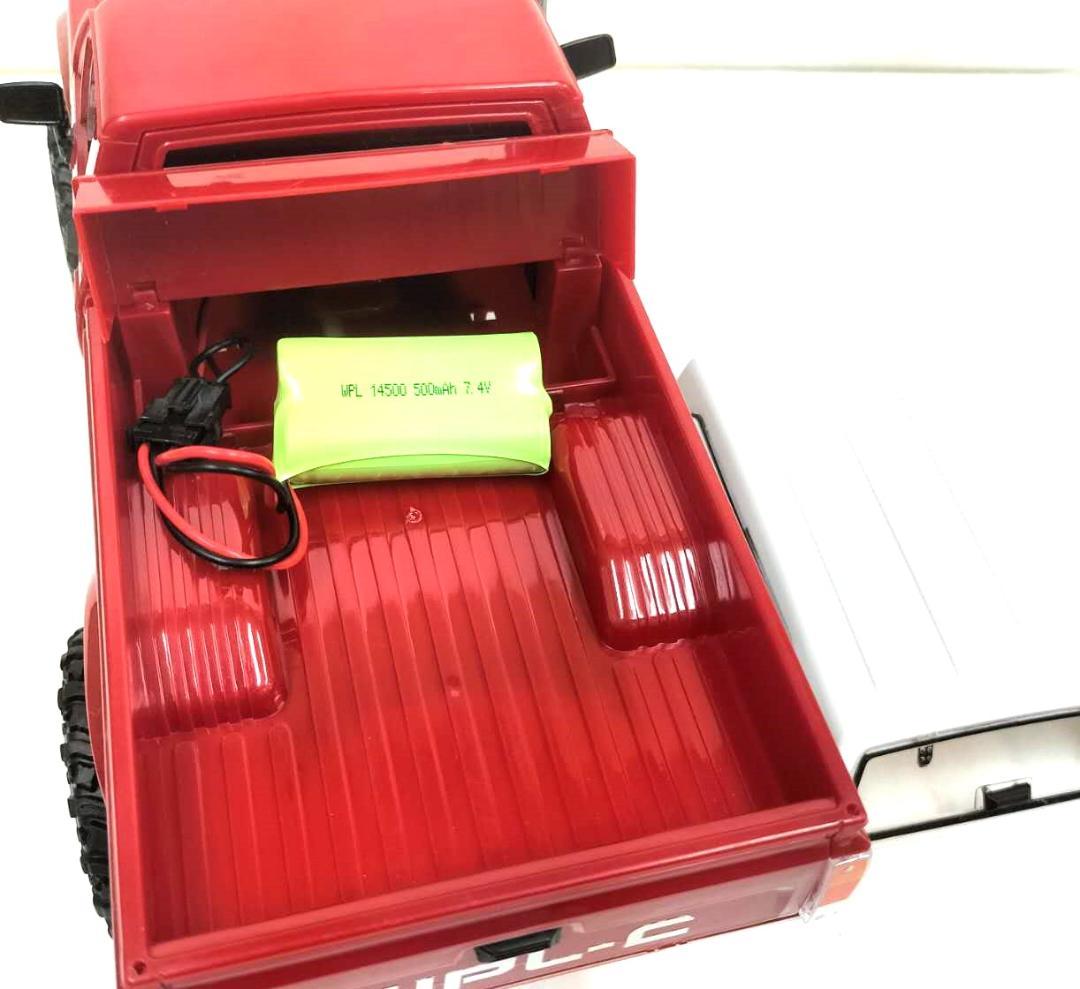 1/16サイズ　４WDラジコンカー　WPL　C24　クローラータイプ　レッド