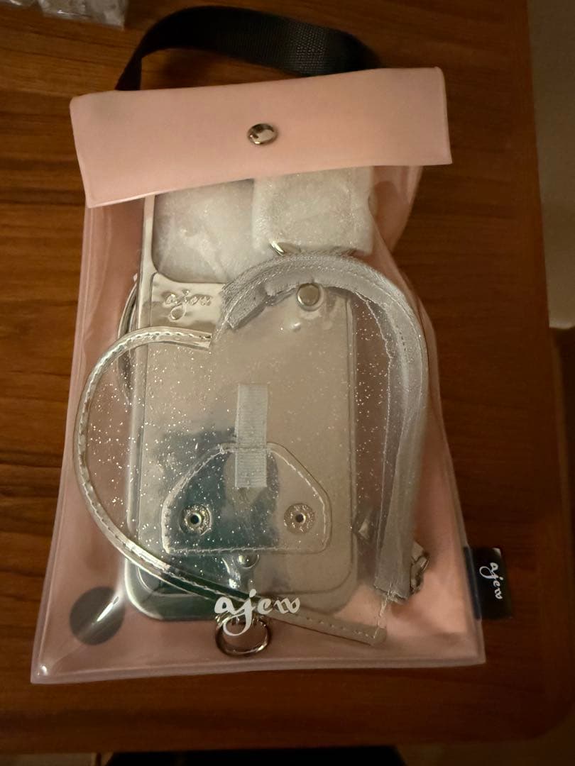 値下新品ajew エジュー PVC HEART PLANET POCKETケース
