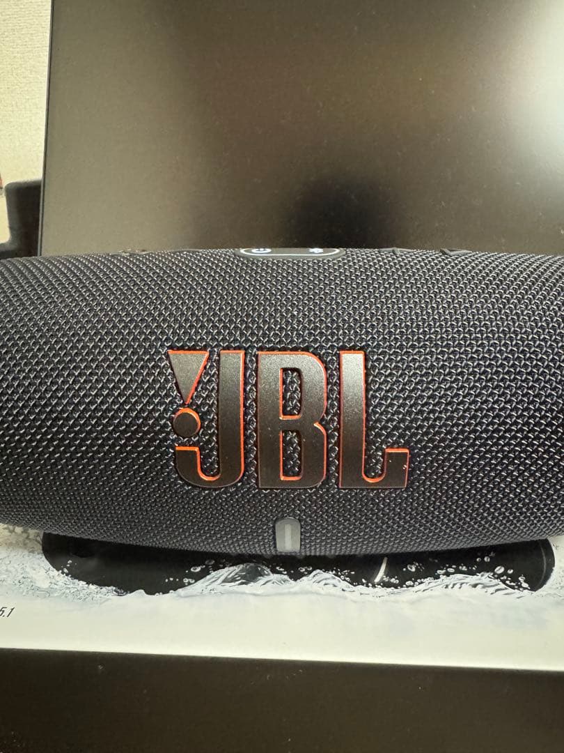 JBL charge ￼5
