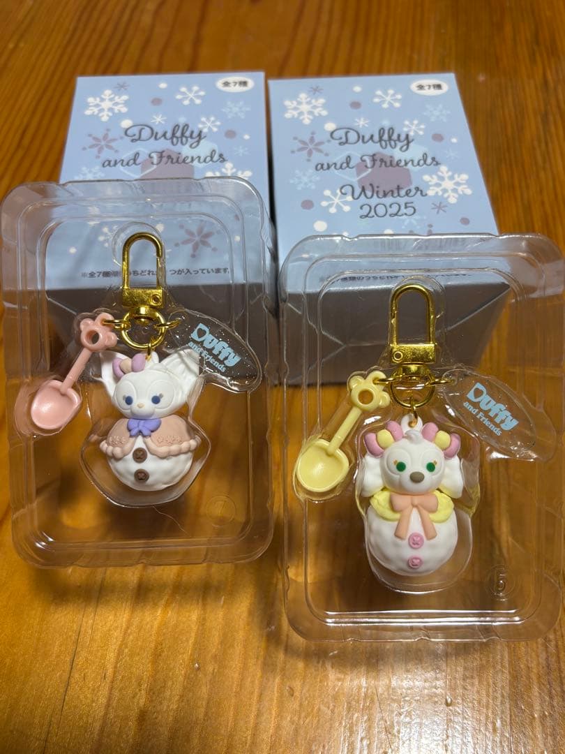 ダッフィー リーナベル まとめ売り　ぬいぐるみバッジ 雪だるま チャーム