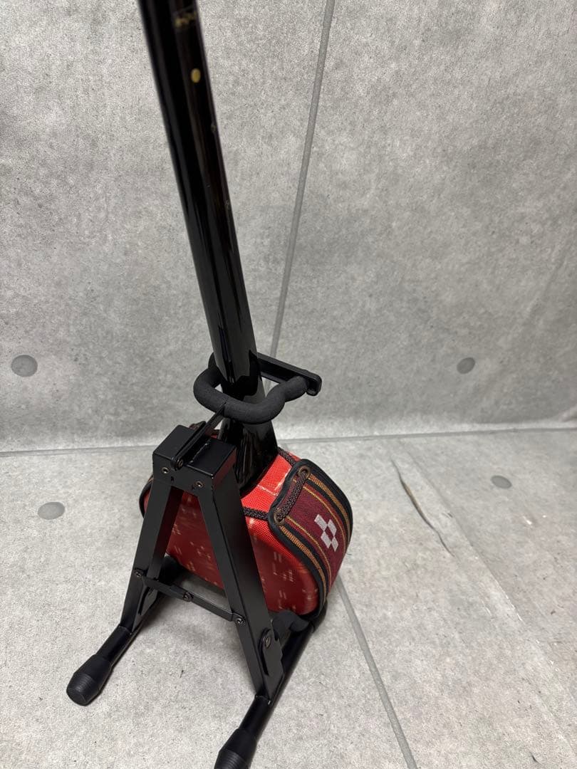 沖縄三線　人口皮　弦楽器　爪付き　スタンド付き