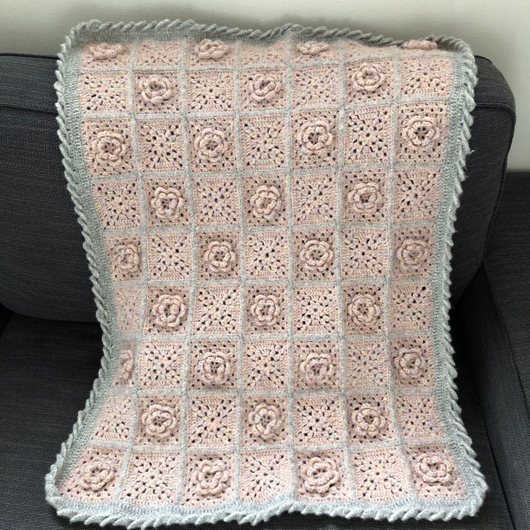モチーフ編み ぷっくりお花 手編み ブランケット 膝掛け マルチカバー