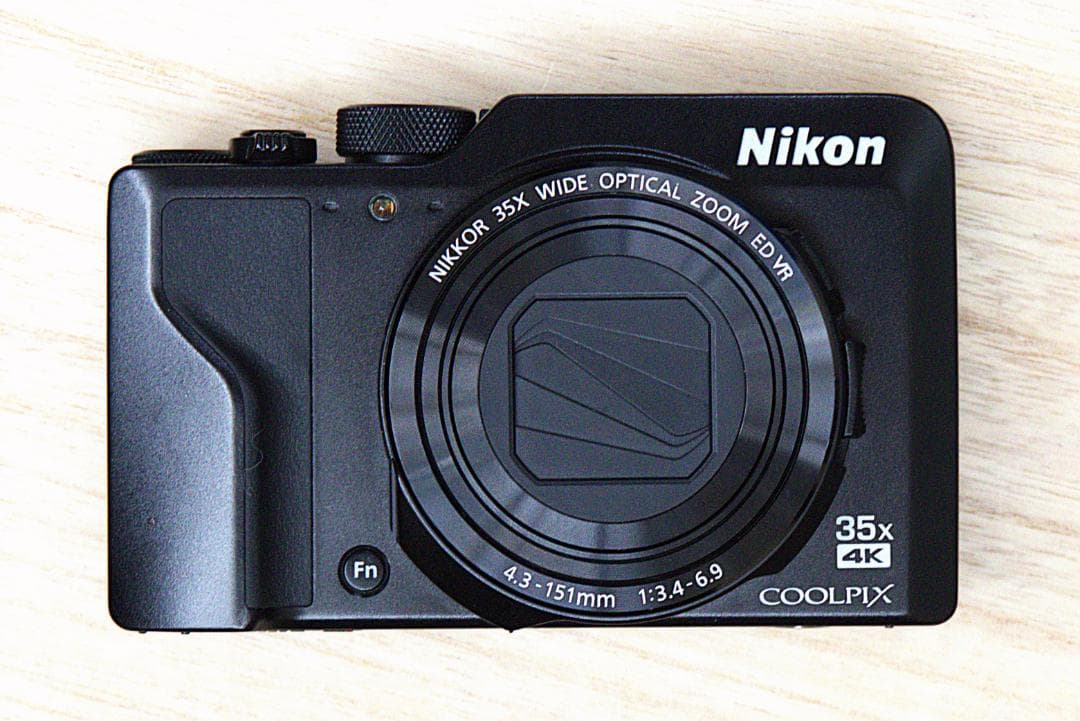 【美品】Nikon COOLPIX A1000