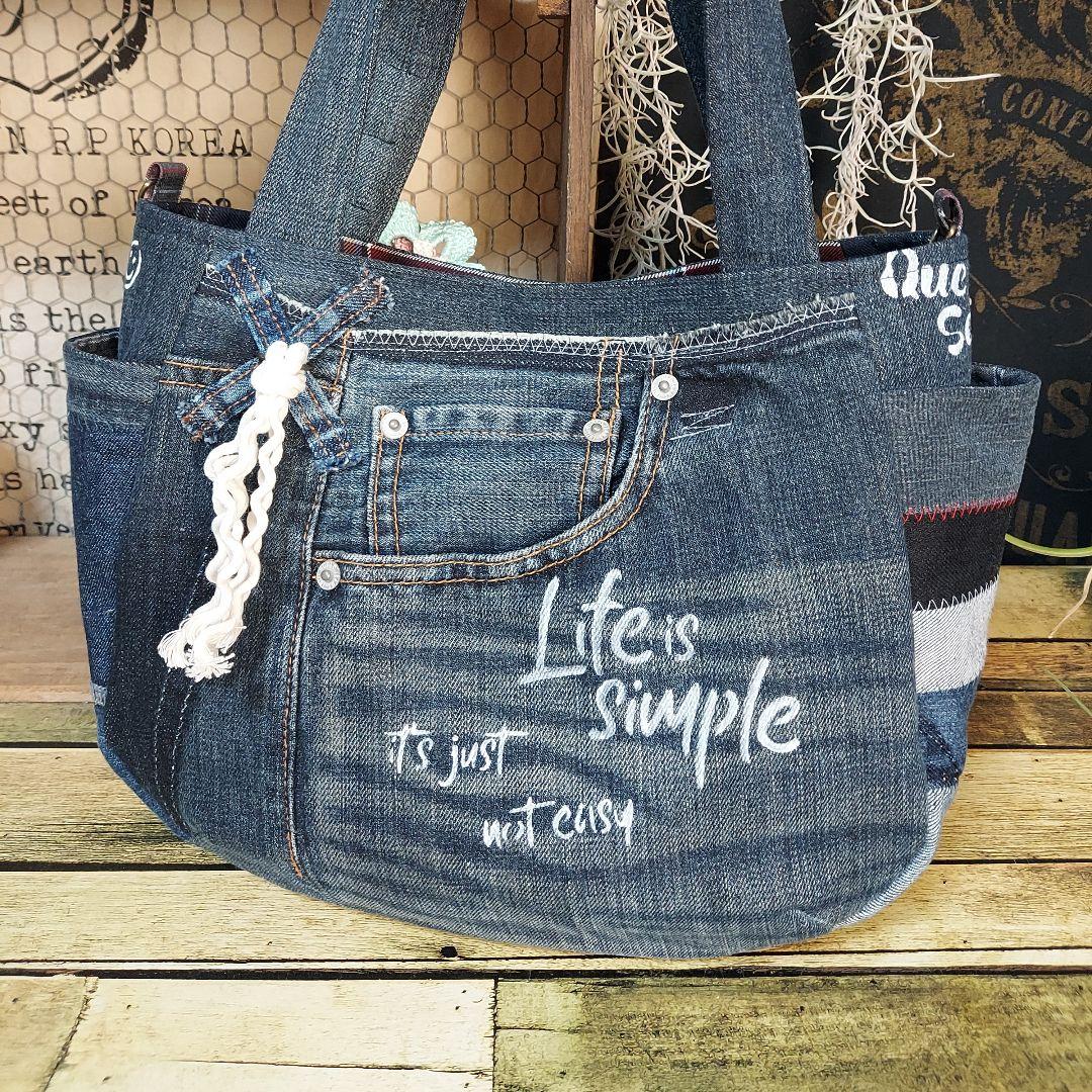 刺繍デニムバック　No.688　デニムリメイク　チューリップバック　スマイリー