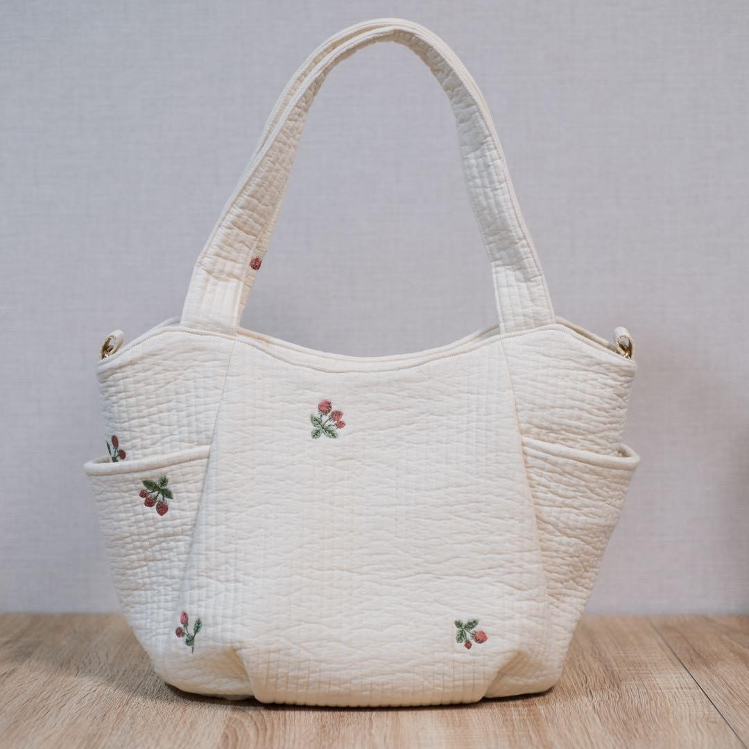 ラウンドヌビトートバッグMサイズ(いちご)