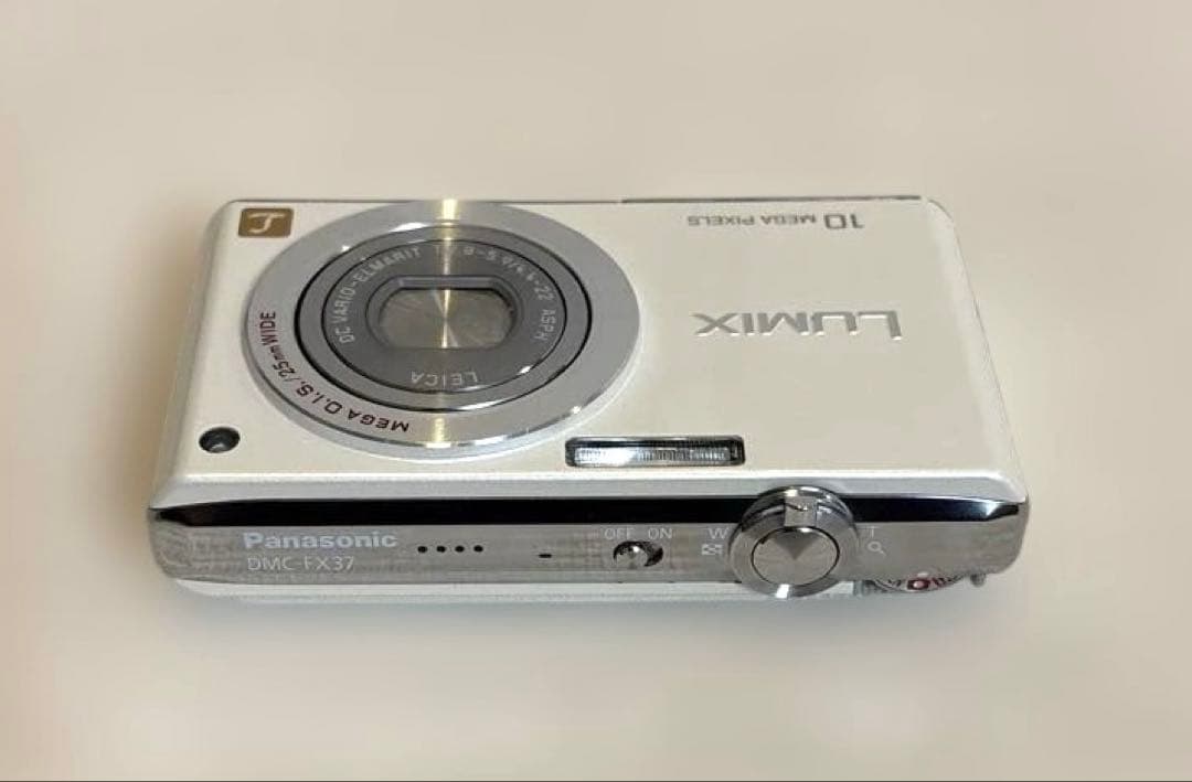 パナソニック Panasonic LUMIX DMC-FX37 ホワイト