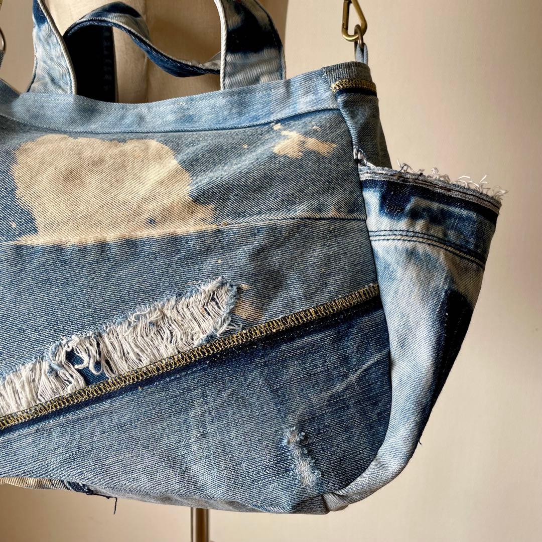 【持ちやすい大きさのブリーチバッグ】　デニム　リメイク　バッグ　トート ダメージ