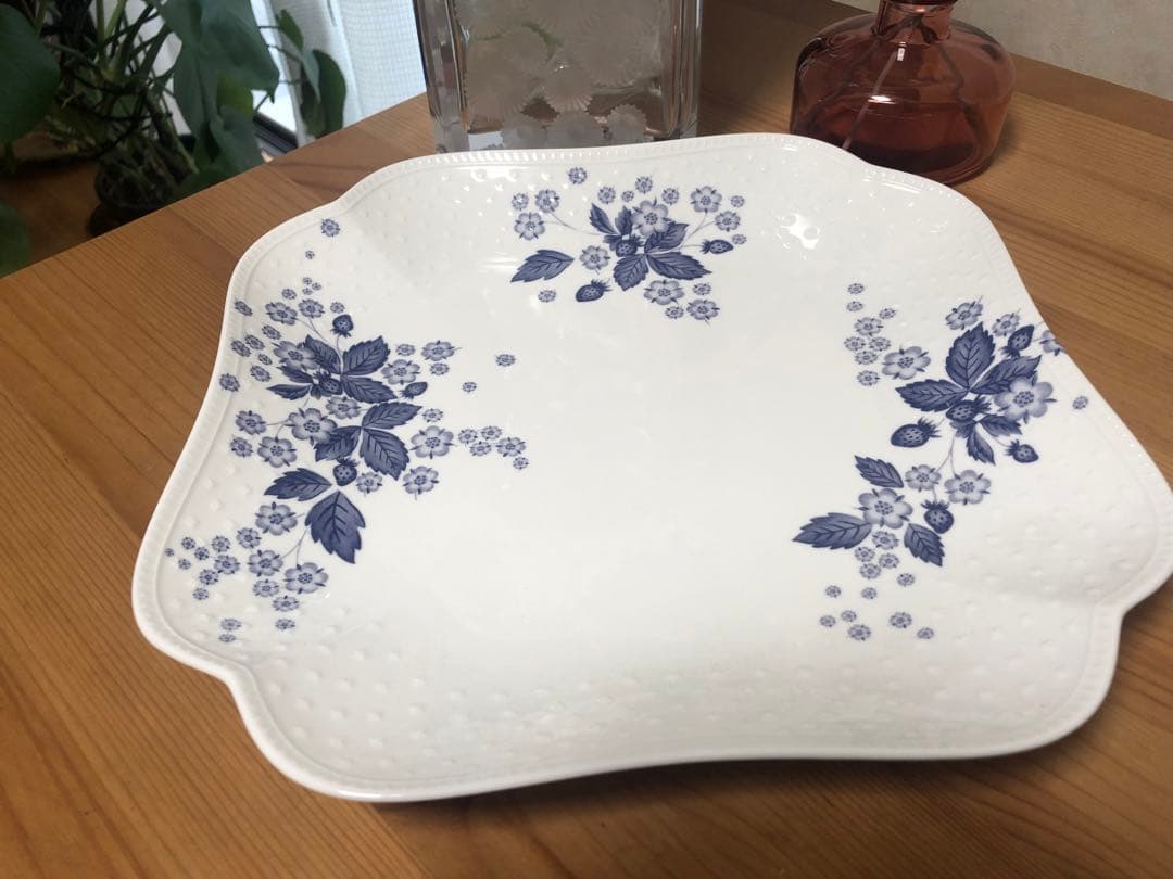 ウェッジウッドストロベリーブルームインディゴ大皿プレート27㎝