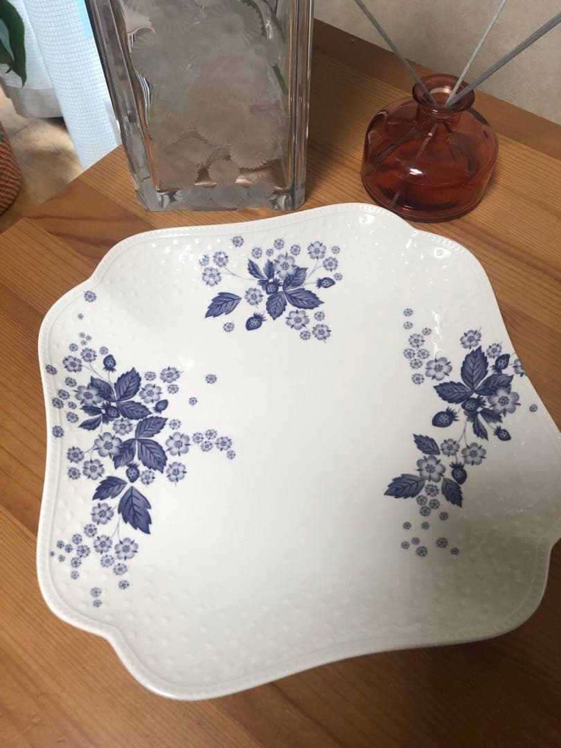 ウェッジウッドストロベリーブルームインディゴ大皿プレート27㎝