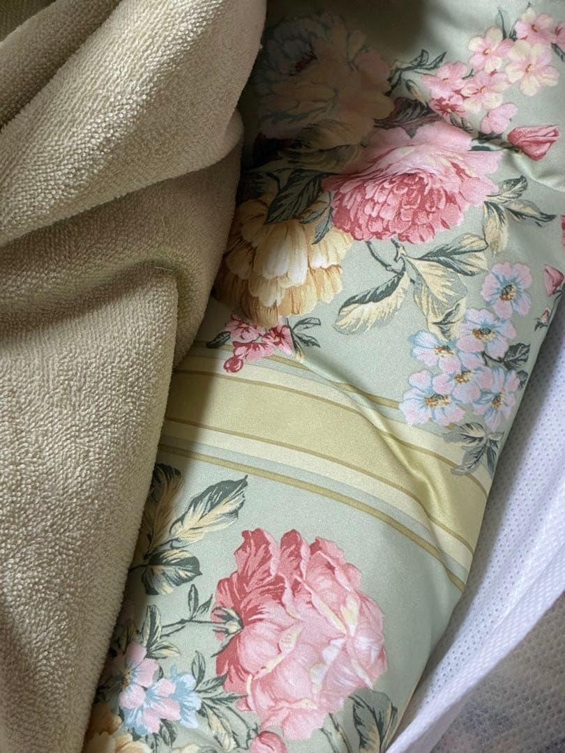 羽毛肌掛け布団　フランス産　ダックダウン　ウォッシャブル