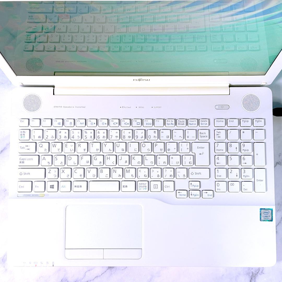 美品Corei7・16GB・SSD・Windows11・ホワイト ノートパソコン