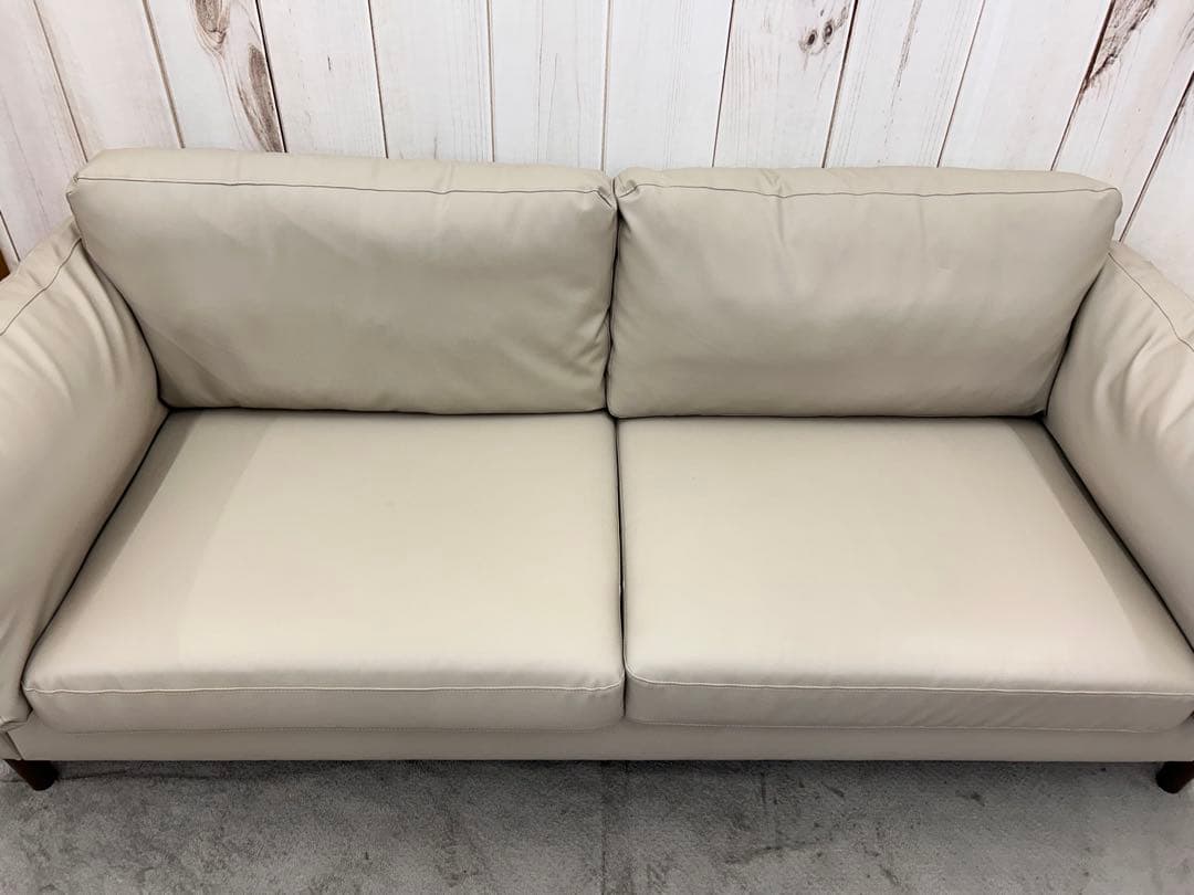 ３人掛けオットマン付きソファ